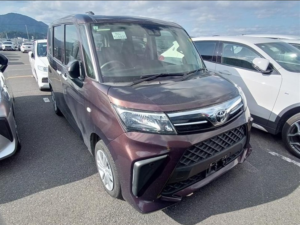 TOYOTA ROOMY 2022